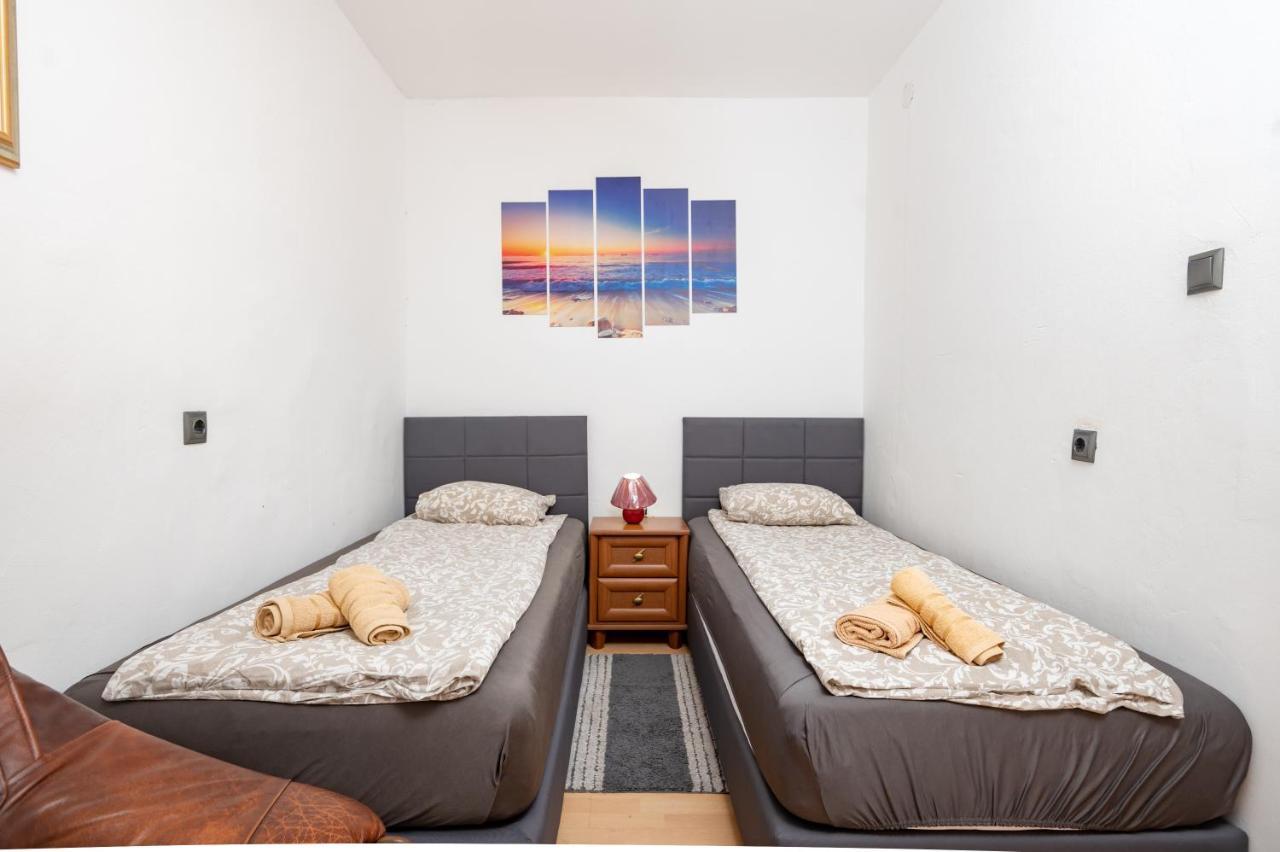 Apartments Ruza Dragove Dugi Otok Bagian luar foto