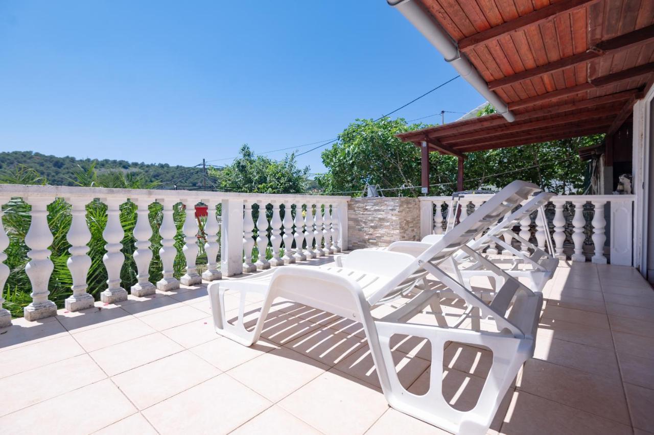Apartments Ruza Dragove Dugi Otok Bagian luar foto